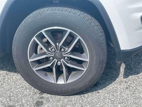 Used 2019 Jeep Grand Cherokee Limited image 9