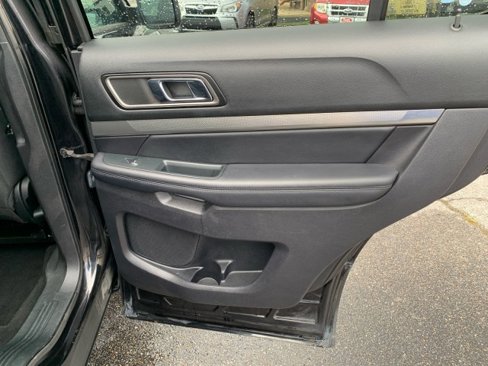 Used 2019 Ford Explorer XLT w/ Equipment Group 201A image 19