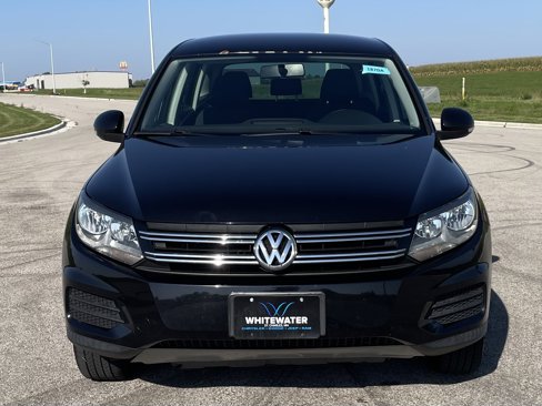 Used 2013 Volkswagen Tiguan S image 18