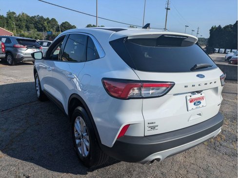 Certified 2022 Ford Escape SE w/ Cold Weather Package image 11