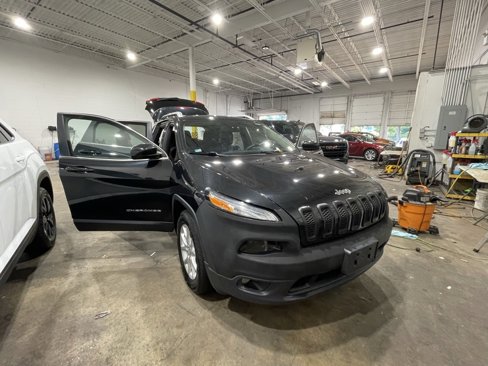 Used 2016 Jeep Cherokee Latitude image 29