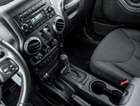 Used 2018 Jeep Wrangler Sport image 27