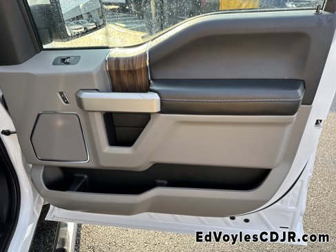 Used 2020 Ford F150 Lariat image 19