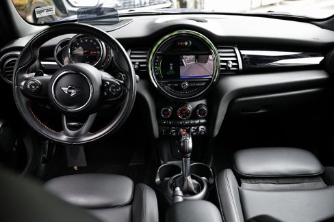 Used 2019 MINI Cooper S image 26