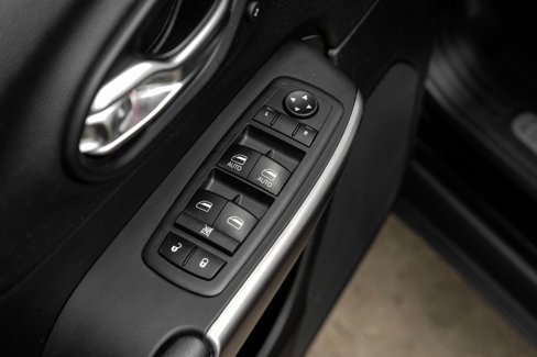 Used 2021 Jeep Cherokee Limited w/ Elite Package image 56