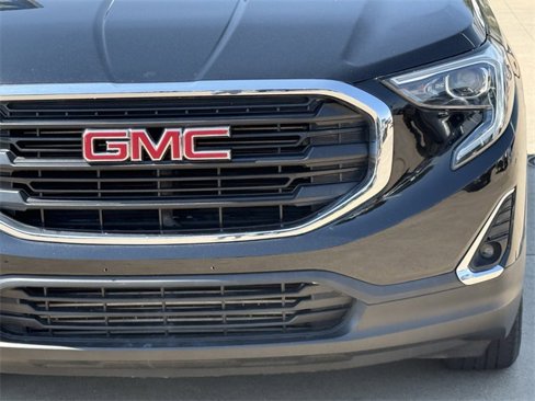 Used 2018 GMC Terrain SLE image 9