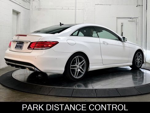 Used 2017 Mercedes-Benz E 400 Coupe image 8