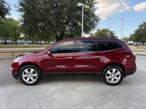 Used 2017 Chevrolet Traverse Premier image 2