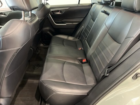 Used 2020 Toyota RAV4 XLE Premium image 13