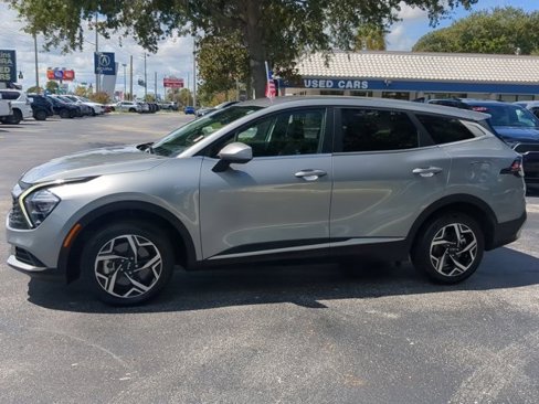 Used 2023 Kia Sportage LX image 8