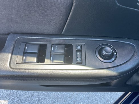 Used 2013 Chrysler 200 Touring image 29