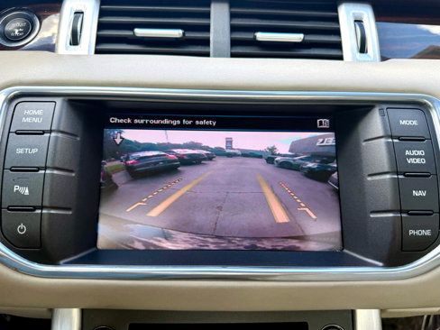 Used 2013 Land Rover Range Rover Evoque Prestige image 20