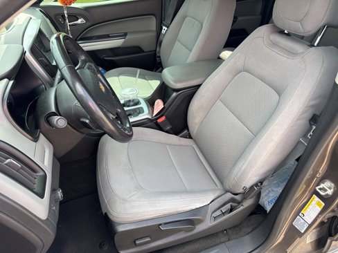 Used 2016 Chevrolet Colorado LT w/ LT Convenience Package image 2