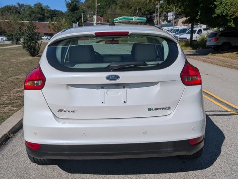 Used 2018 Ford Focus Electric Hatchback image 5