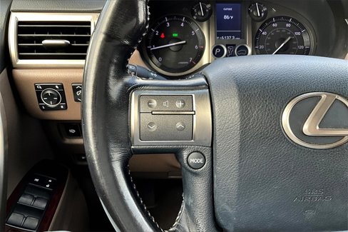 Used 2016 Lexus GX 460 image 18