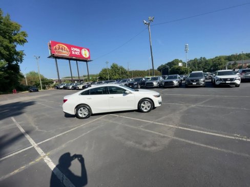 Used 2024 Chevrolet Malibu LT image 15