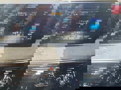 New 2025 Nissan Kicks SV w/ Charging Package image 15