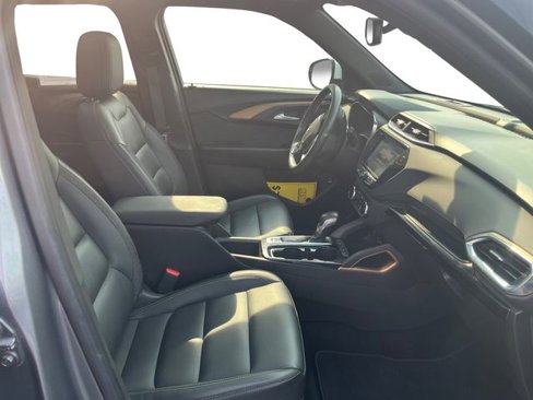 Used 2022 Chevrolet TrailBlazer ACTIV w/ Sun and Liftgate Package image 15