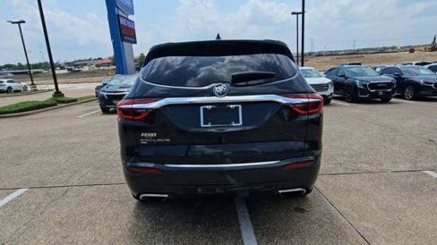 Certified 2020 Buick Enclave Avenir w/ Avenir Technology Package image 7