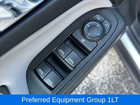 Used 2022 Chevrolet Equinox LT image 17