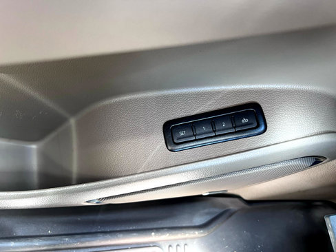 Used 2019 Chevrolet Tahoe LT w/ Luxury Package image 26