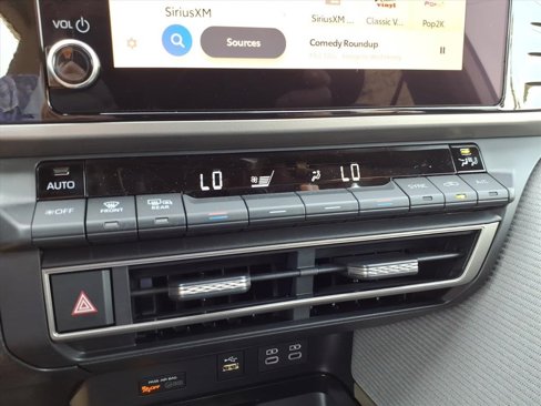 New 2025 Toyota Camry SE image 26