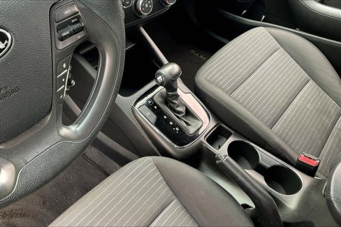 Certified 2018 Kia Forte LX w/ LX Popular Package image 17