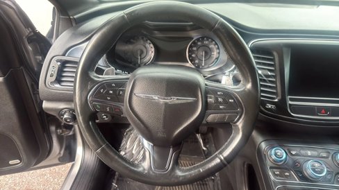 Used 2015 Chrysler 200 S w/ Navigation & Sound Group I image 28