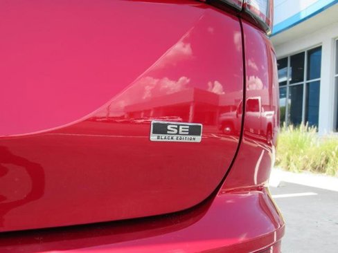Used 2023 Mitsubishi Outlander SE image 9