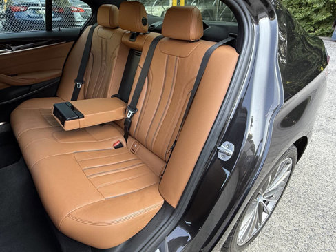 Used 2019 BMW 530i w/ Luxury Package image 17