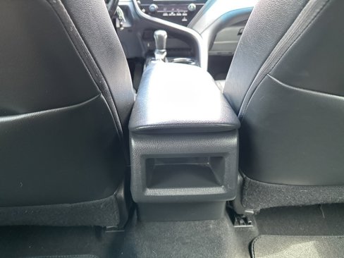 Used 2019 Toyota Camry SE image 23