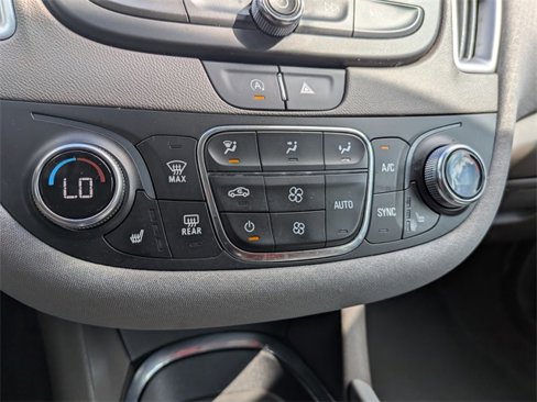 Used 2023 Chevrolet Malibu LT image 19