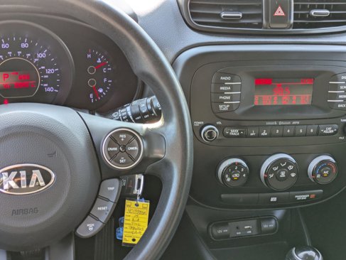 Used 2015 Kia Soul + image 22