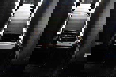 Used 2023 Tesla Model 3 Standard Range image 43