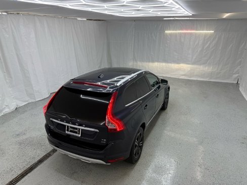Used 2017 Volvo XC60 T5 Dynamic w/ Preferred Option Package image 35