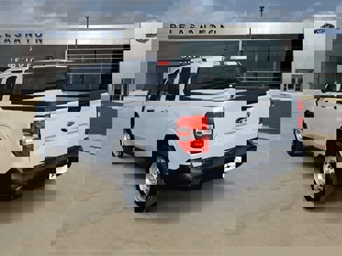 New 2025 Ford Maverick XL image 3