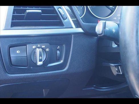 Used 2017 BMW 330i Gran Turismo xDrive image 21
