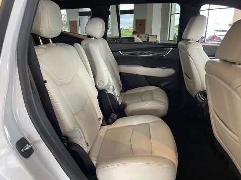 Certified 2022 Cadillac XT6 Sport w/ Technology Package image 23