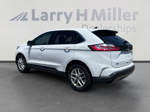 Used 2024 Ford Edge SEL image 3
