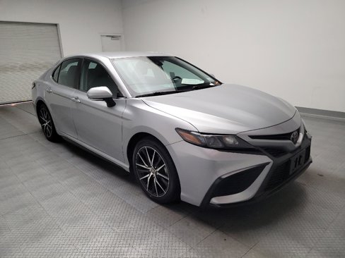 Used 2022 Toyota Camry SE image 13
