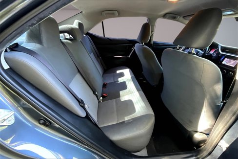 Used 2017 Toyota Corolla L image 23