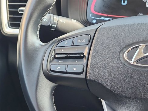 Certified 2023 Hyundai Venue SEL image 14