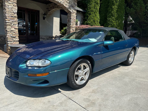 Used 2000 Chevrolet Camaro LT image 2