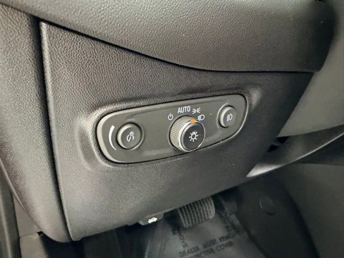 Certified 2018 Chevrolet Equinox Premier image 20