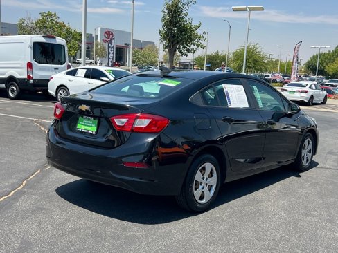 Used 2018 Chevrolet Cruze LS image 4