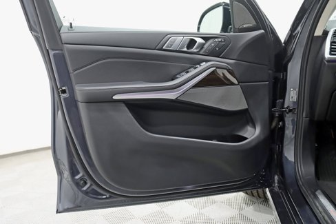 Used 2020 BMW X7 xDrive40i image 38
