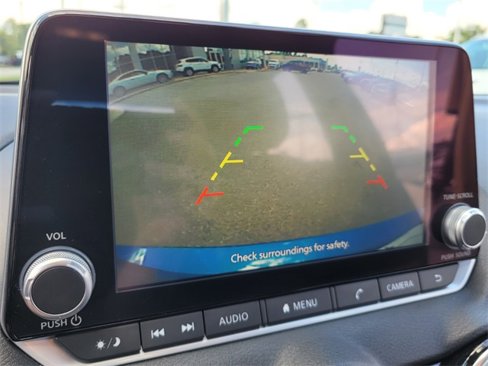 Used 2023 Nissan Sentra SV image 23