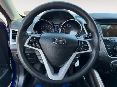 Used 2012 Hyundai Veloster image 6