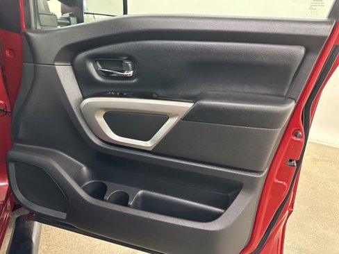 Used 2017 Nissan Titan SV w/ SV Utility Package image 19
