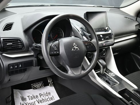 Used 2022 Mitsubishi Eclipse Cross LE image 15